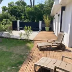 Villa Bord De 400 M De La *