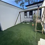 Bord De 400 M De La Villa