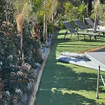 Bord De 400 M De La Villa