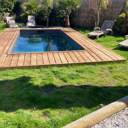 Bord De 400 M De La 拉本讷